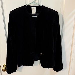 Chic Black Velvet Women's Blazer
